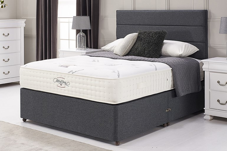 Regal 2000 Divan