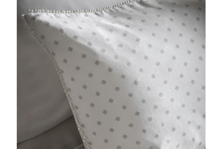 Ditsy Lace Duvet Set