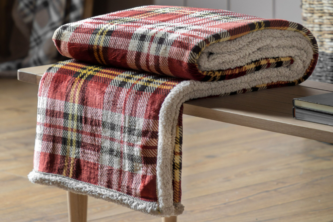 Tartan Checked Sherpa Throw Reversable 4 Colours 1770 x 1520mm